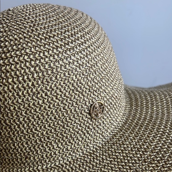 Adrienne Vittadini Straw 5” Wide Brim Floppy Hat Tan Gold - Picture 3 of 10